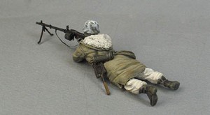 german-mg-gunner-in-action