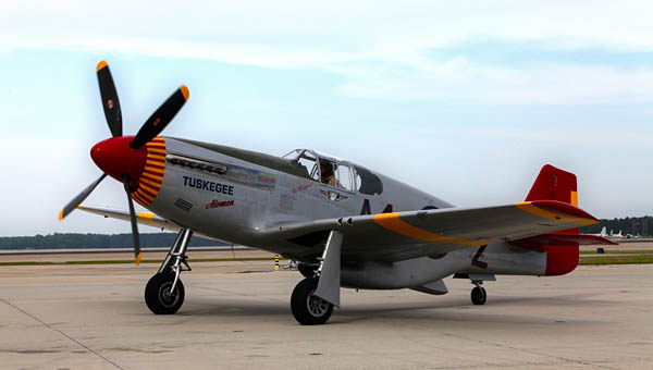 P-51 Mustang Red Tail, Tuskegee Airmen