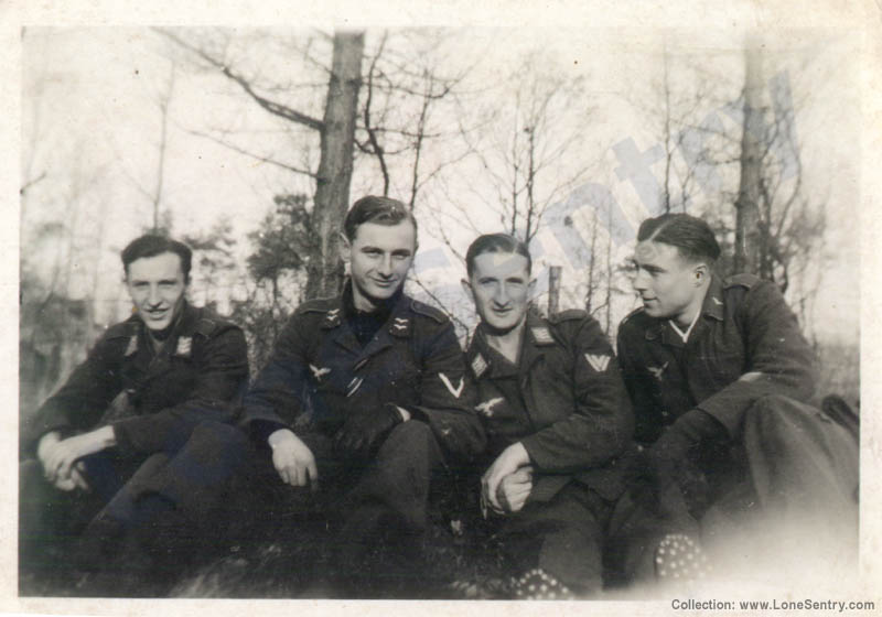 Luftwaffe soldiers wearing the Fliegerbluse, WWII photograph