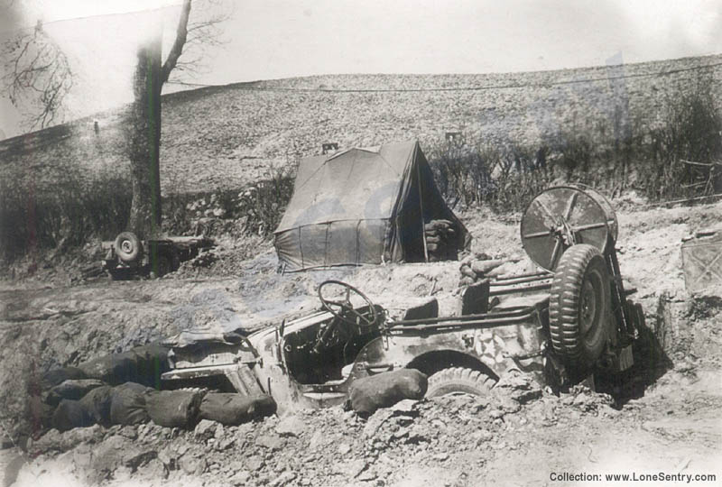 Dug-in jeep camouflage, Italy WWII