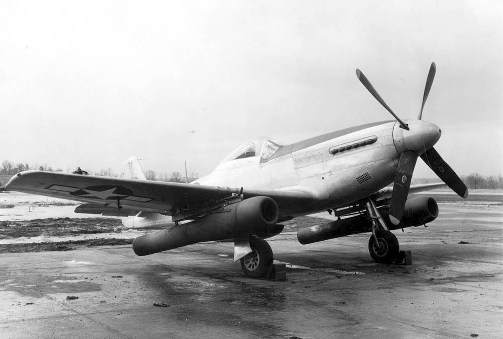 Experimental North American P-51D Mustang with pulsejets mounted under the wings. (U.S. Air Force Photograph.)