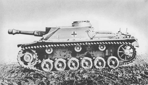 Sturmgeschüz 10.5 cm Stu. H. 42 (Sd. Kfz. 142/2): S.P. Assault Gun