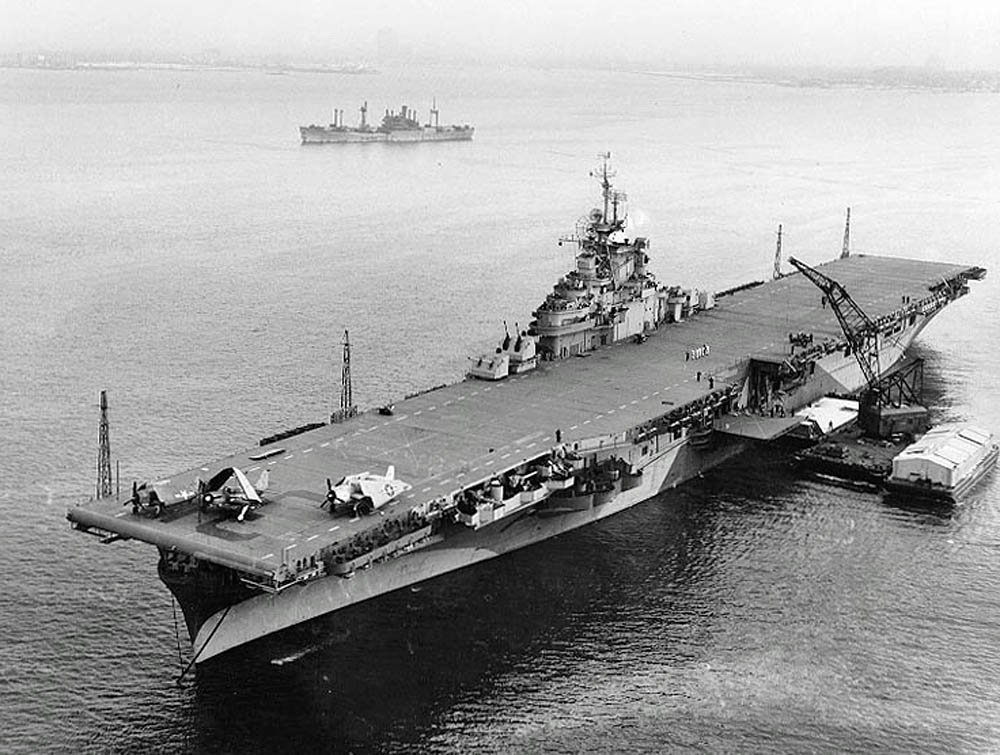 U.S. Navy aircraft carrier USS Bon Homme Richard (CV-31) off the coast of New York City, January 1945. (U.S. Navy Photograph.)