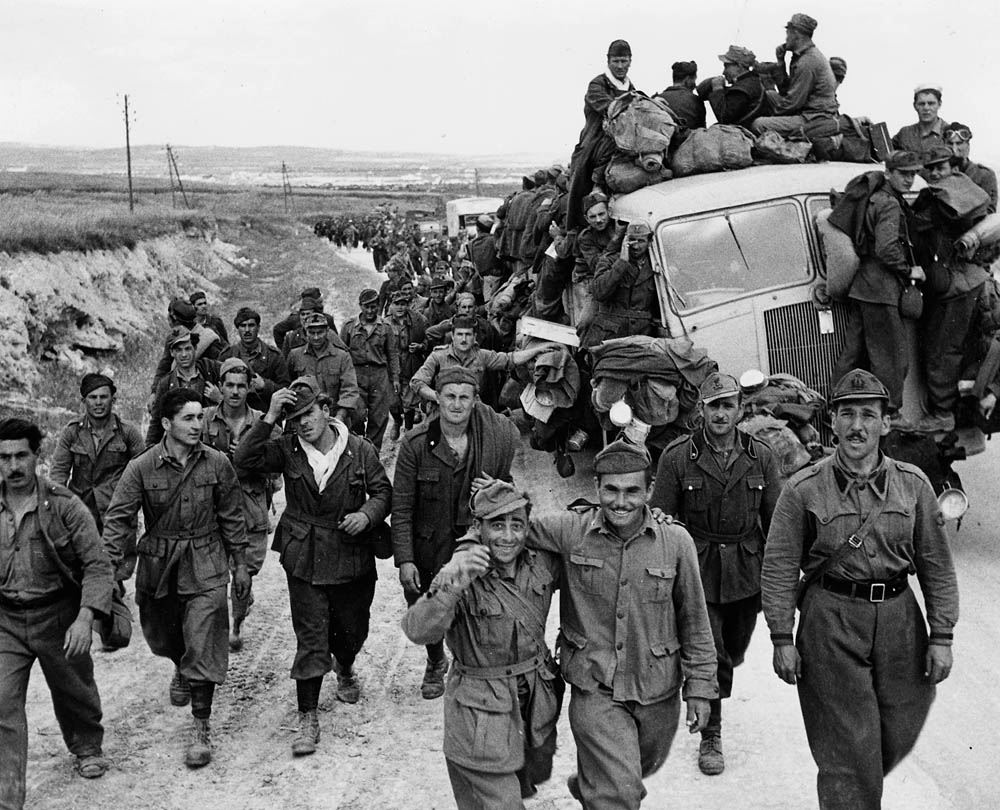 German and Italian prisoners of war captured after the Axis surrender in Tunisia. (U.S. National Archives.)