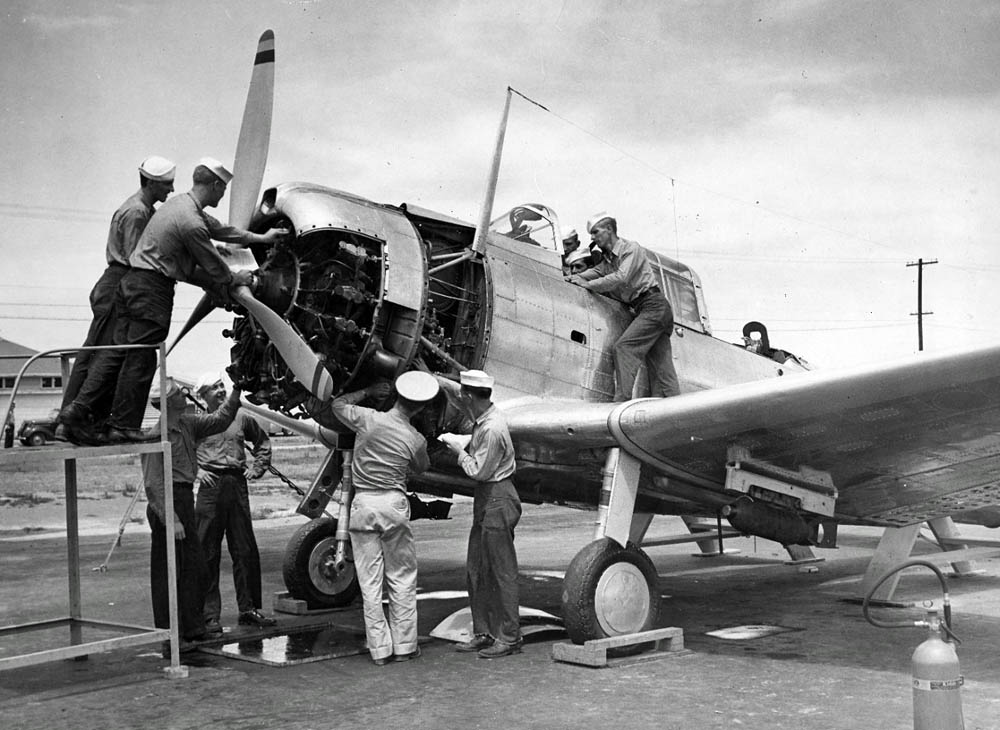 Training on the Douglas SBD Dauntless at the Naval Air Technical Training Center, Memphis. (U.S. Navy Photograph.)