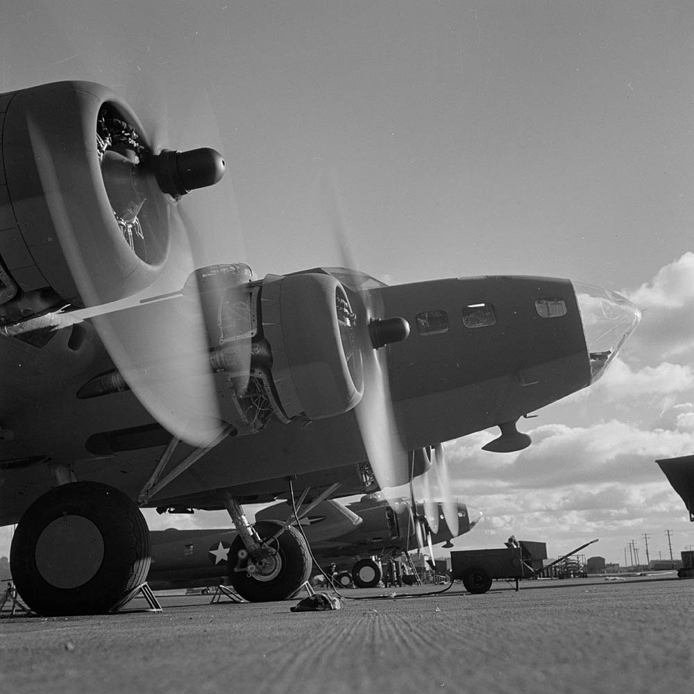 A new B-17F Flying Fortress bomber warms up its engines at Boeing factory in Seattle as it prepares for a flight test. (Library of Congress Photograph.)